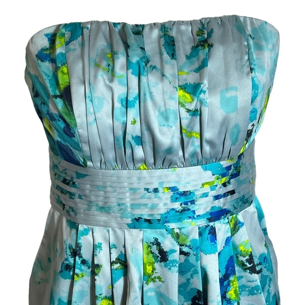 The Limited Strapless Floral Satin Boning Pleated Lined Dress, Size 8 - Picture 4 of 11